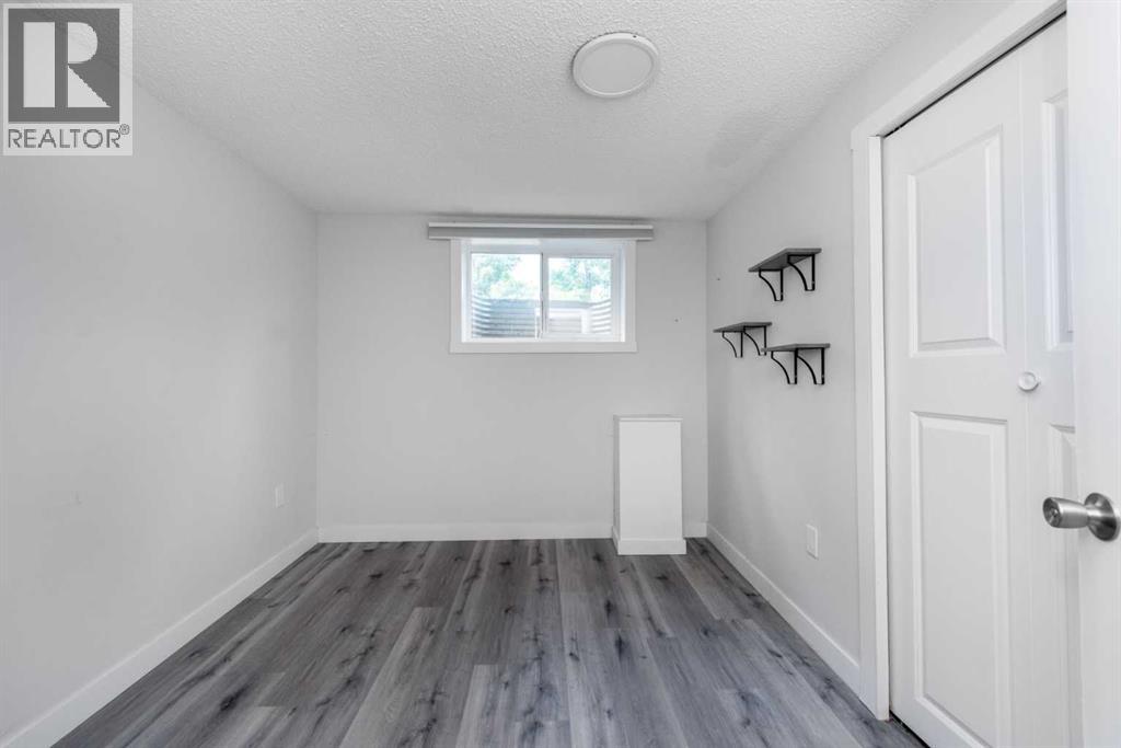 Single Family House Bungalow for Sale in   Street SE Southview Calgary 