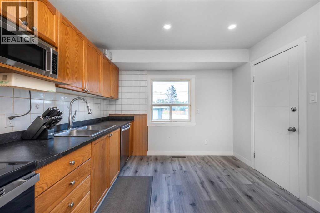 Single Family House Bungalow for Sale in   Street SE Southview Calgary 