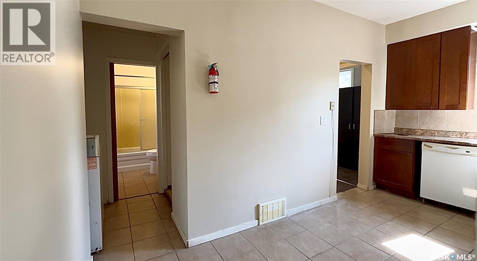 Photo 21 of 401 Garfield Street, Davidson SK