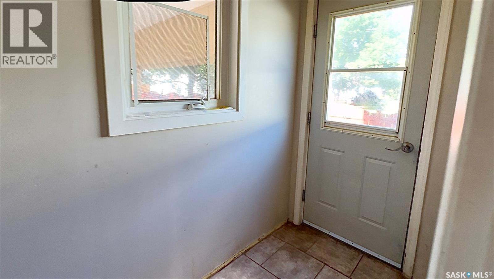 Photo 22 of 401 Garfield Street, Davidson SK