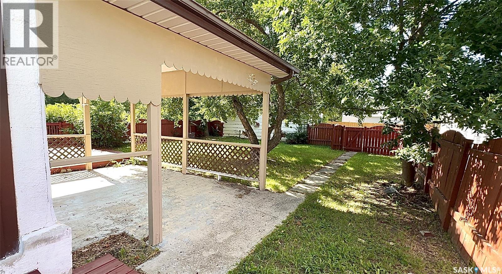 Photo 34 of 401 Garfield Street, Davidson SK
