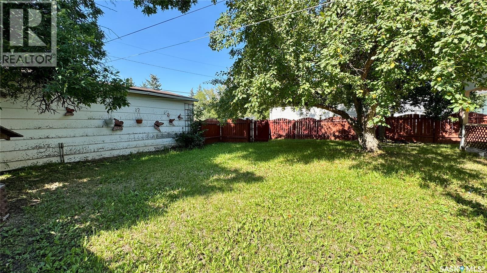 Photo 6 of 401 Garfield Street, Davidson SK