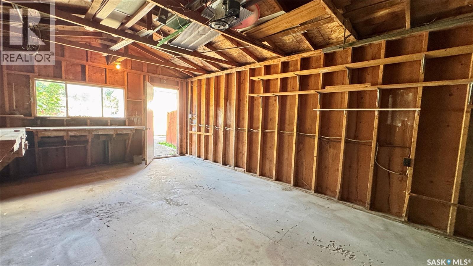 Photo 5 of 401 Garfield Street, Davidson SK