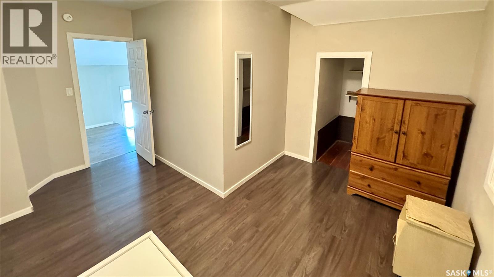 Photo 2 of 401 Garfield Street, Davidson SK