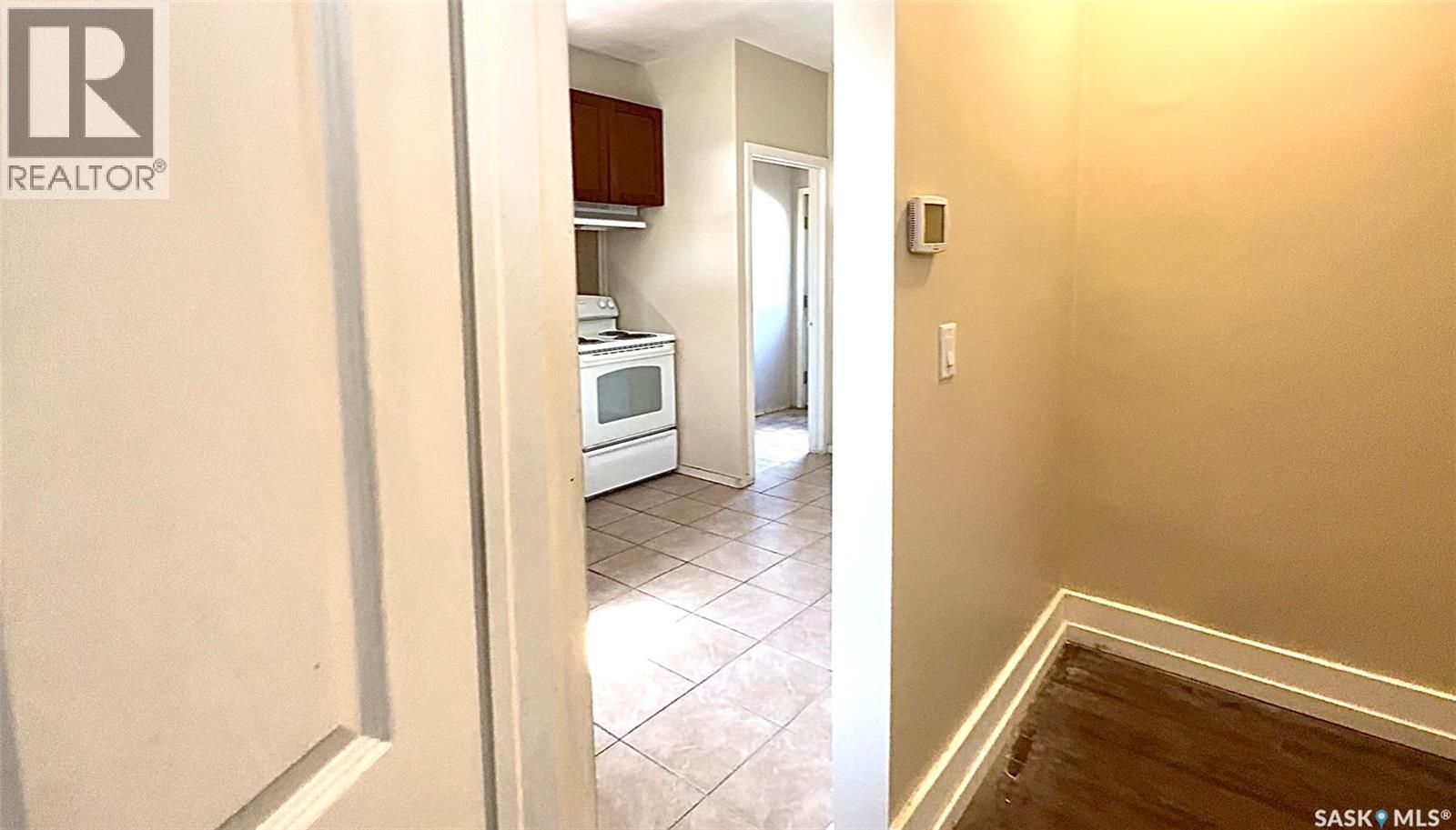 Photo 8 of 401 Garfield Street, Davidson SK