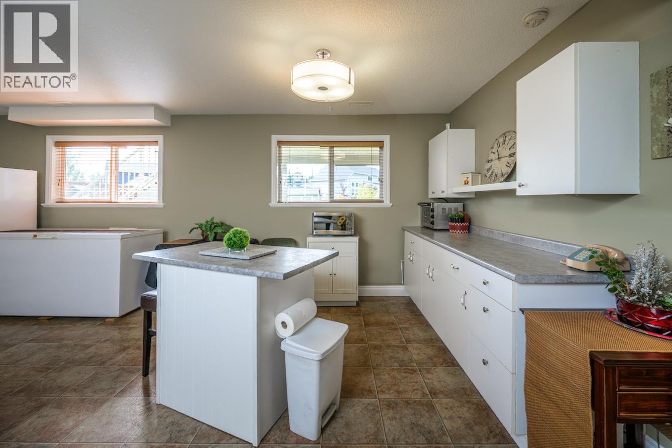 Photo 25 of 8574 St Lawrence Avenue, Prince George BC