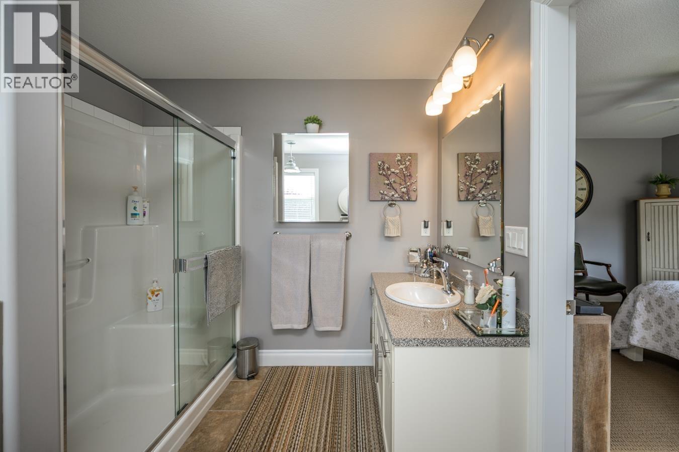 Photo 18 of 8574 St Lawrence Avenue, Prince George BC