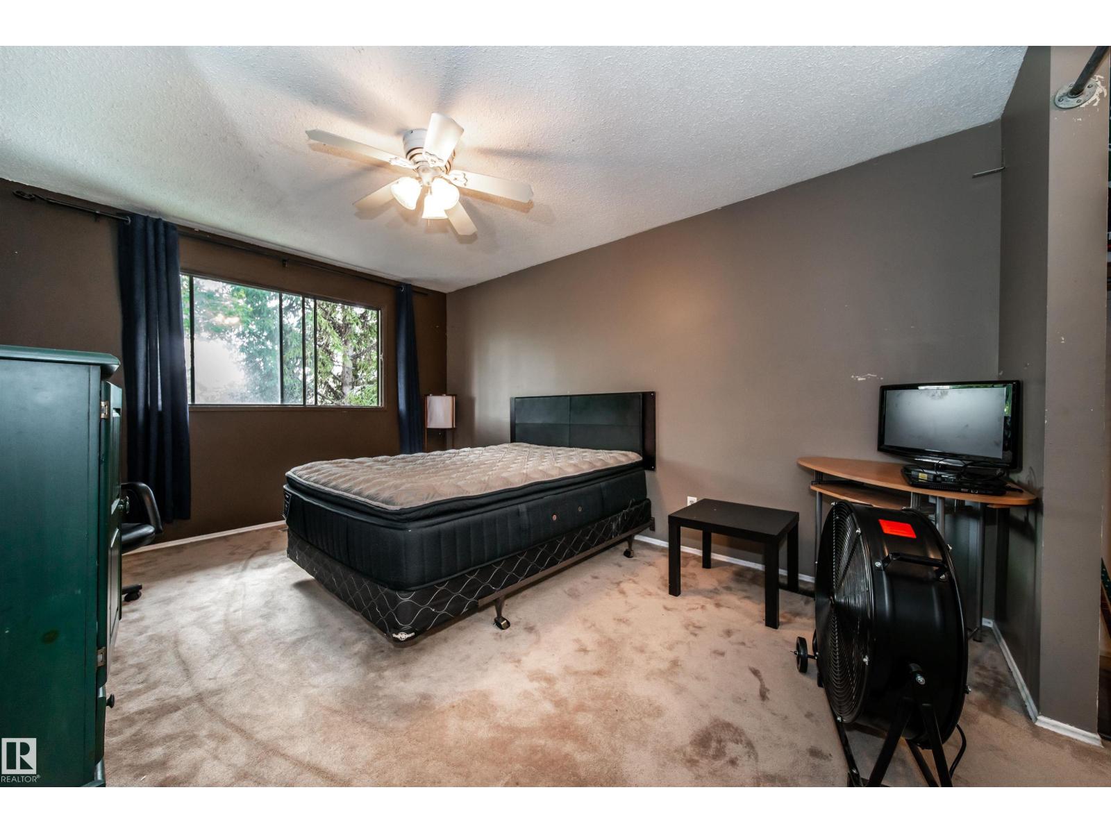 Photo 17 of 18111 76 Av Nw, Edmonton AB