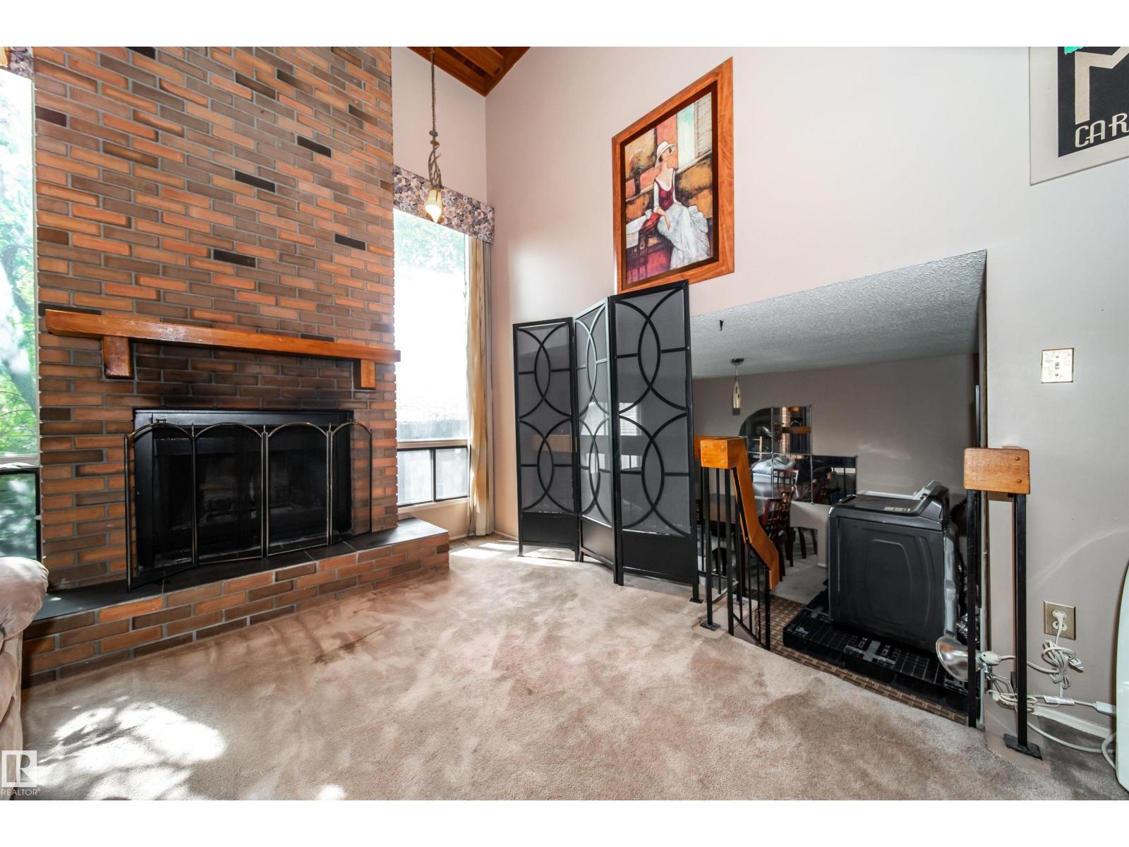 Photo 6 of 18111 76 Av Nw, Edmonton AB
