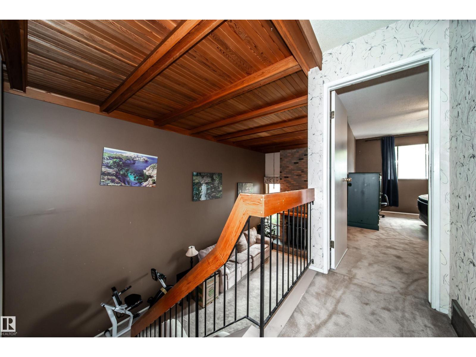Photo 20 of 18111 76 Av Nw, Edmonton AB
