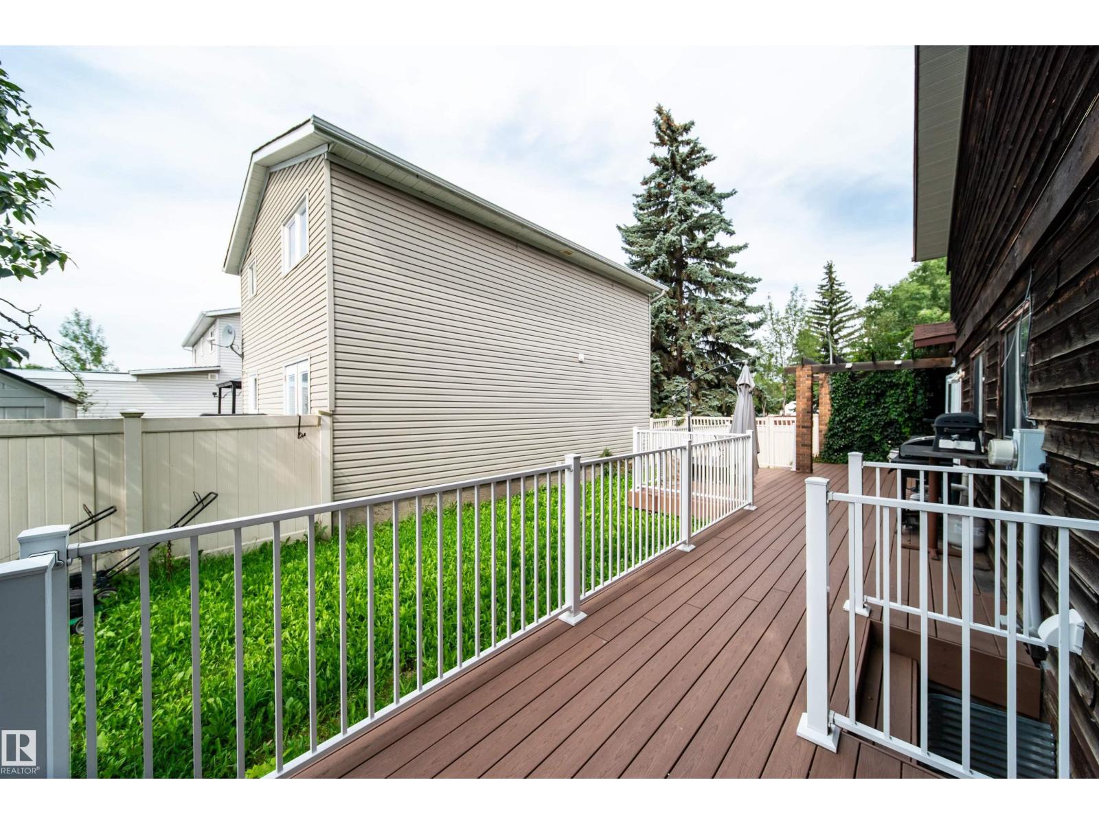 Photo 30 of 18111 76 Av Nw, Edmonton AB