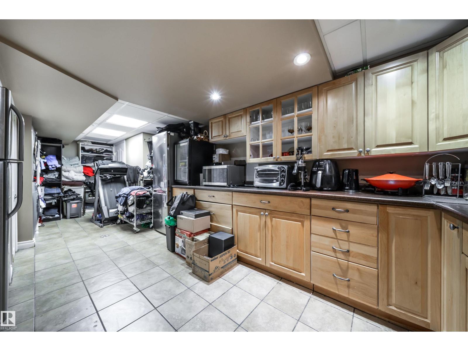 Photo 38 of 18111 76 Av Nw, Edmonton AB