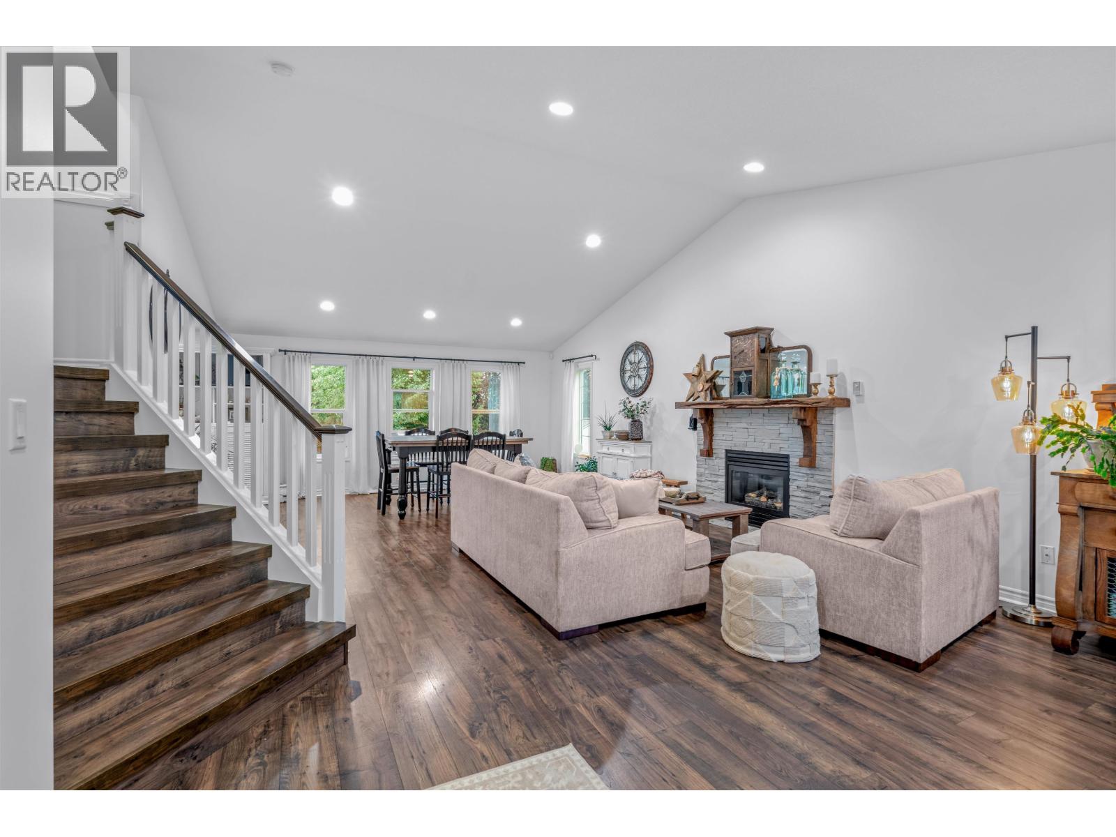 Photo 10 of 4744 Strom Place, Prince George BC