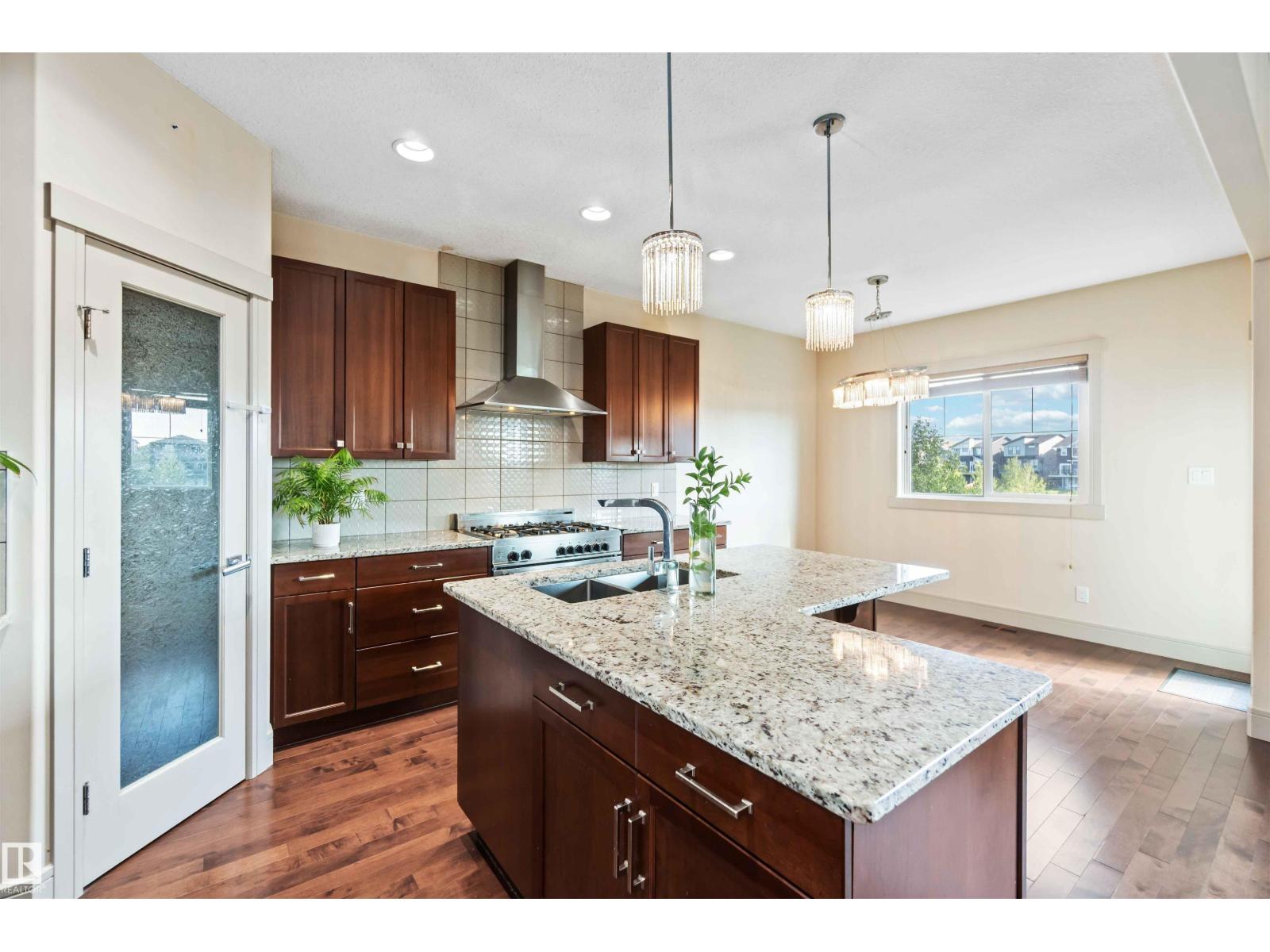 Photo 12 of 3434 Parker Loop Sw, Edmonton AB
