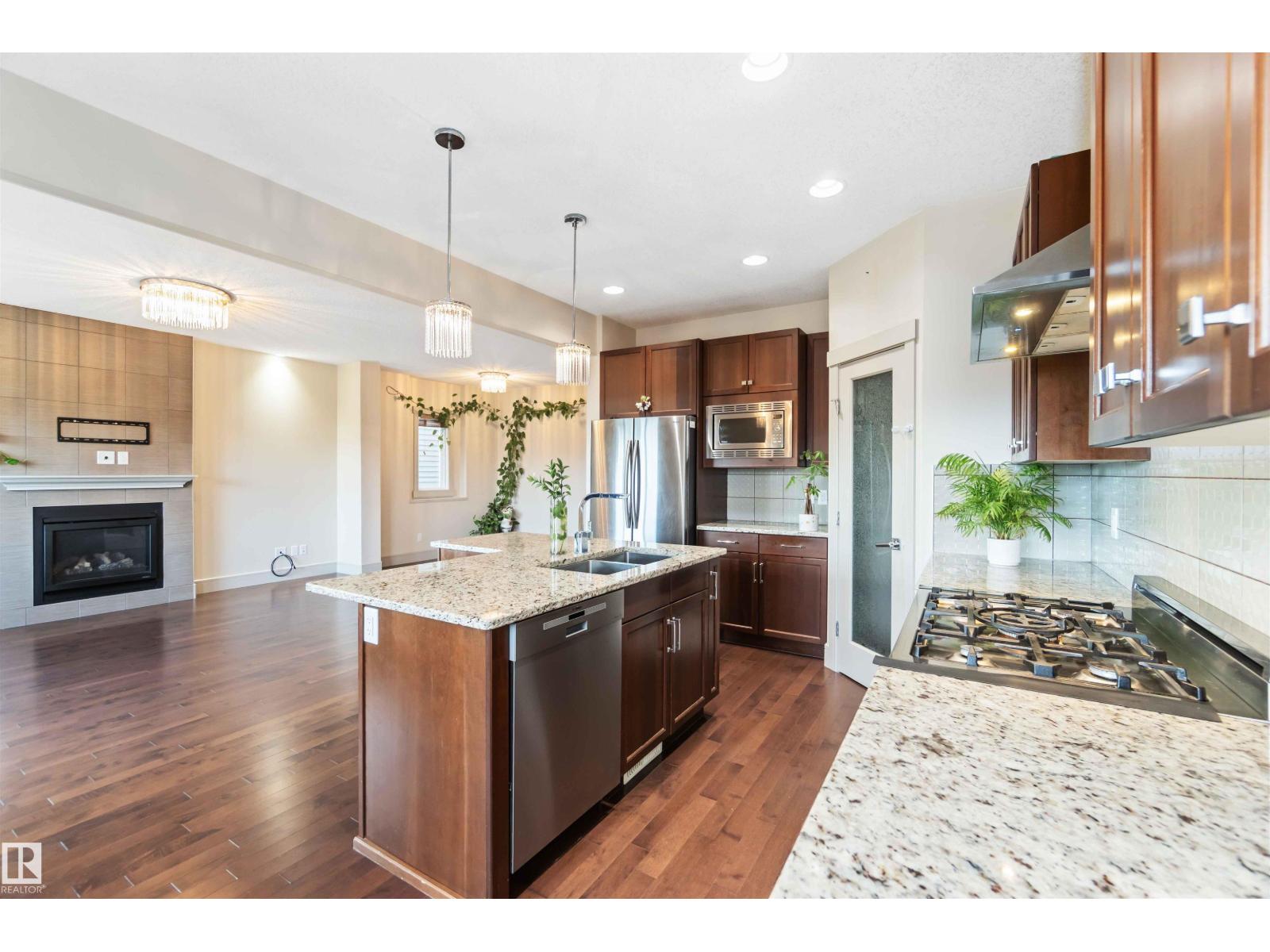 Photo 17 of 3434 Parker Loop Sw, Edmonton AB