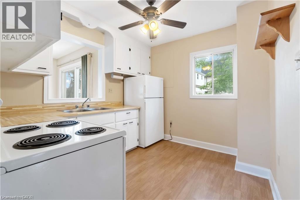 Photo 16 of 100 Eastchester Avenue, St Catharines ON