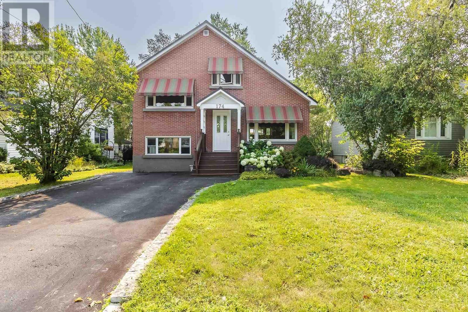 Photo 16 of 174 Mcgregor Ave, Sault Ste Marie ON