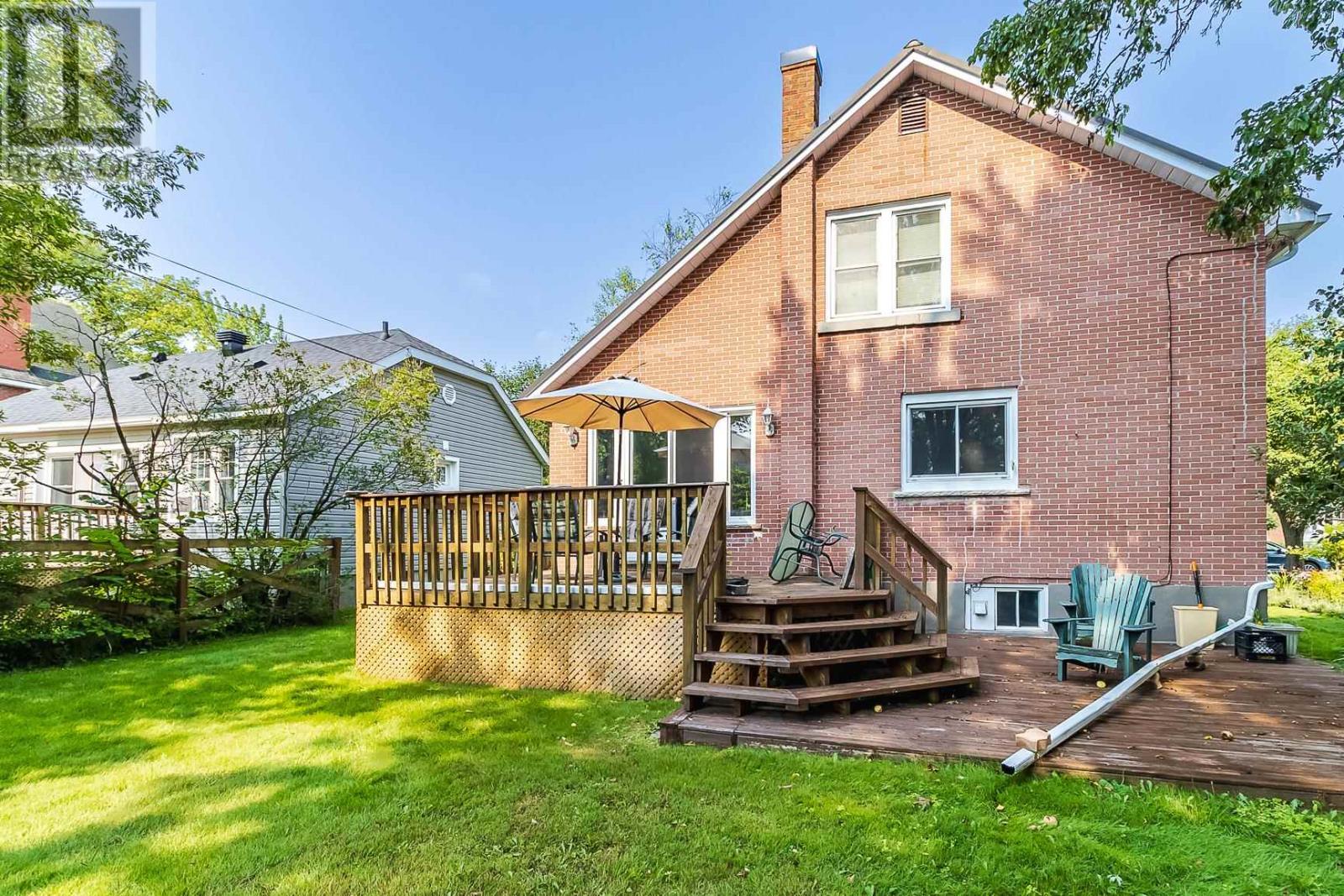Photo 7 of 174 Mcgregor Ave, Sault Ste Marie ON