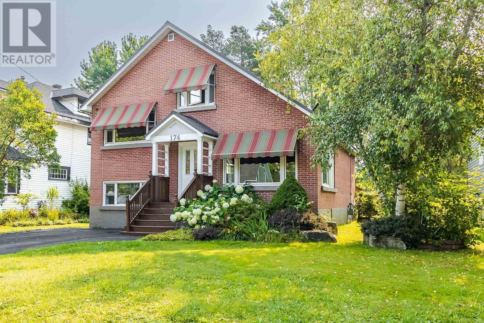 Photo 4 of 174 Mcgregor Ave, Sault Ste Marie ON