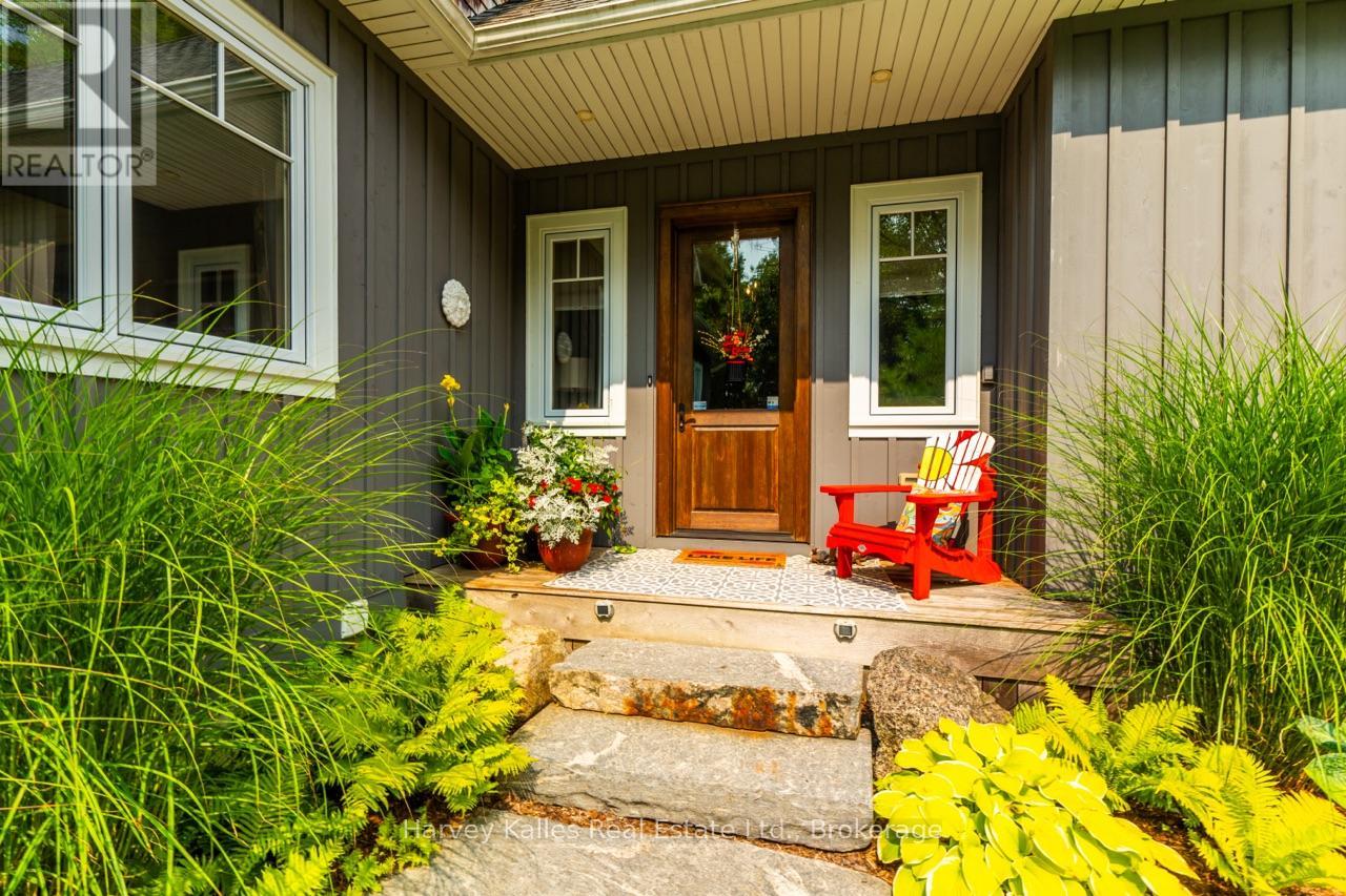 Photo 15 of 2781 Muskoka Road 118 West, Muskoka Lakes ON