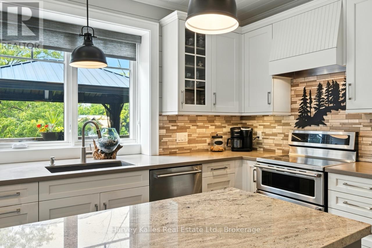 Photo 44 of 2781 Muskoka Road 118 West, Muskoka Lakes ON