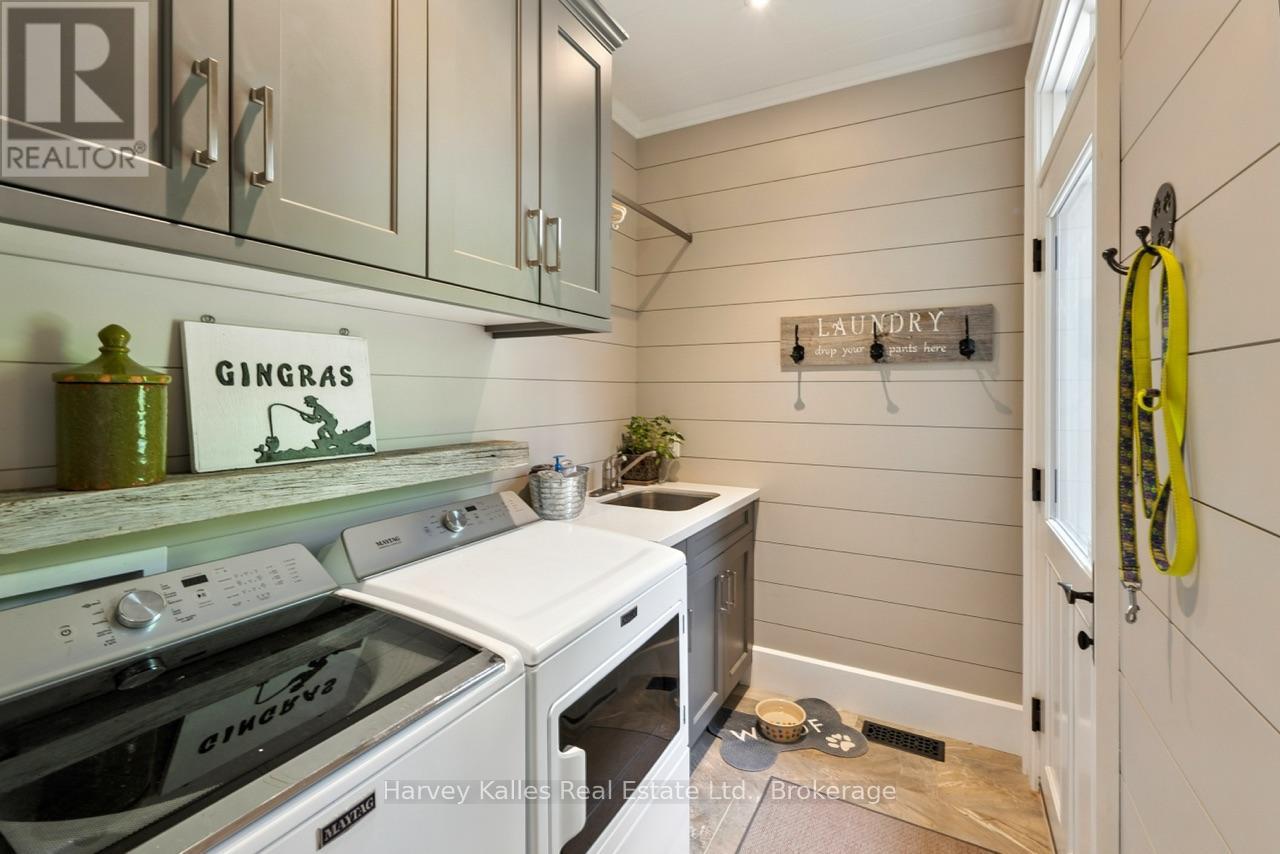 Photo 35 of 2781 Muskoka Road 118 West, Muskoka Lakes ON