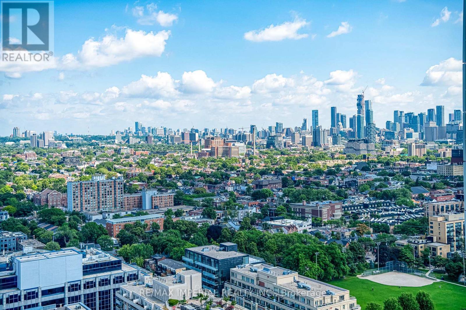 Photo 3 of 3202 19 Western Battery Road, Toronto ON