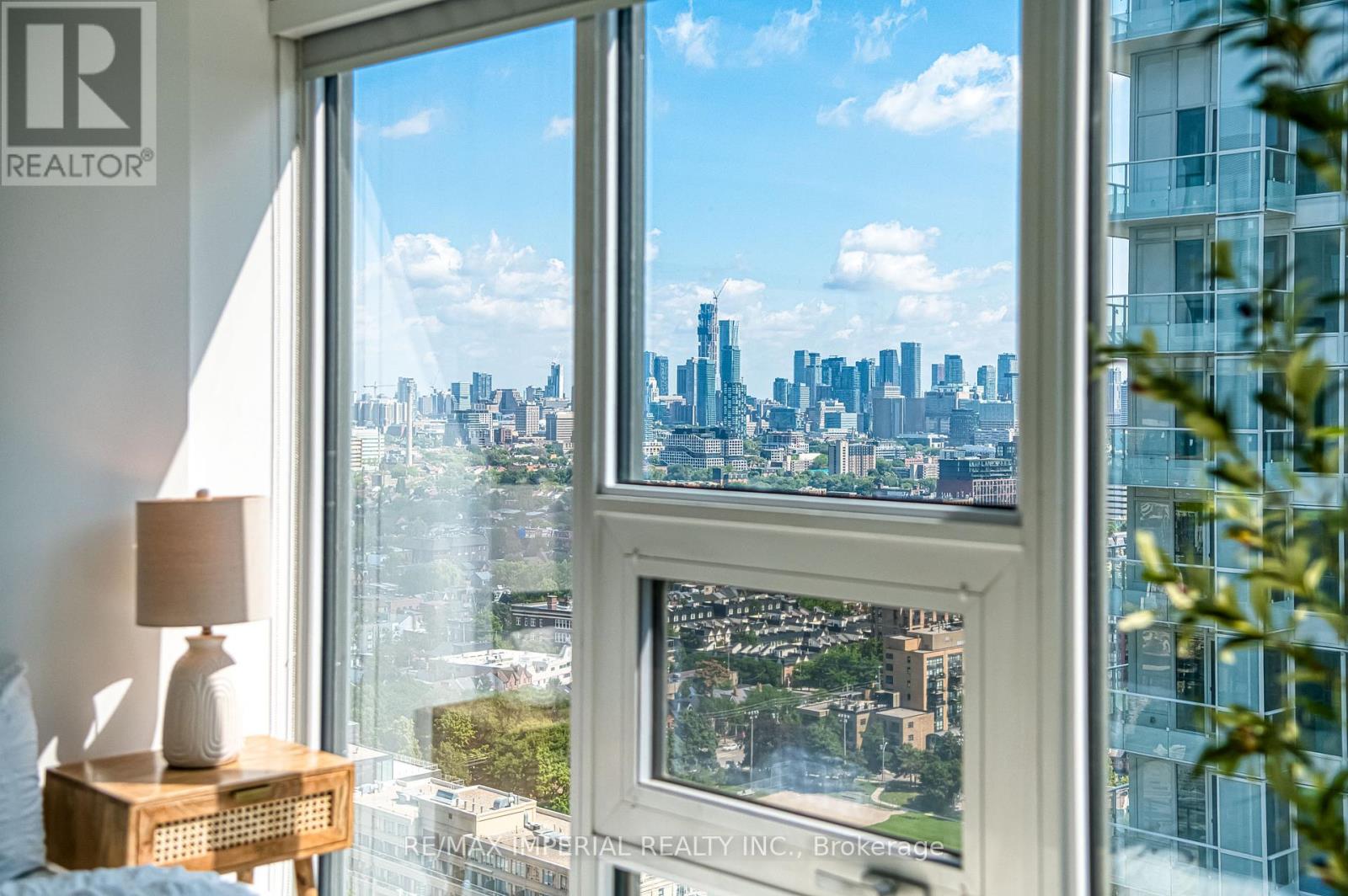 Photo 19 of 3202 19 Western Battery Road, Toronto ON