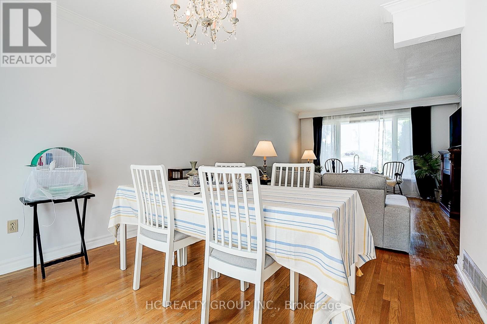 Photo 17 of 72 Woodthorpe Road, Toronto ON