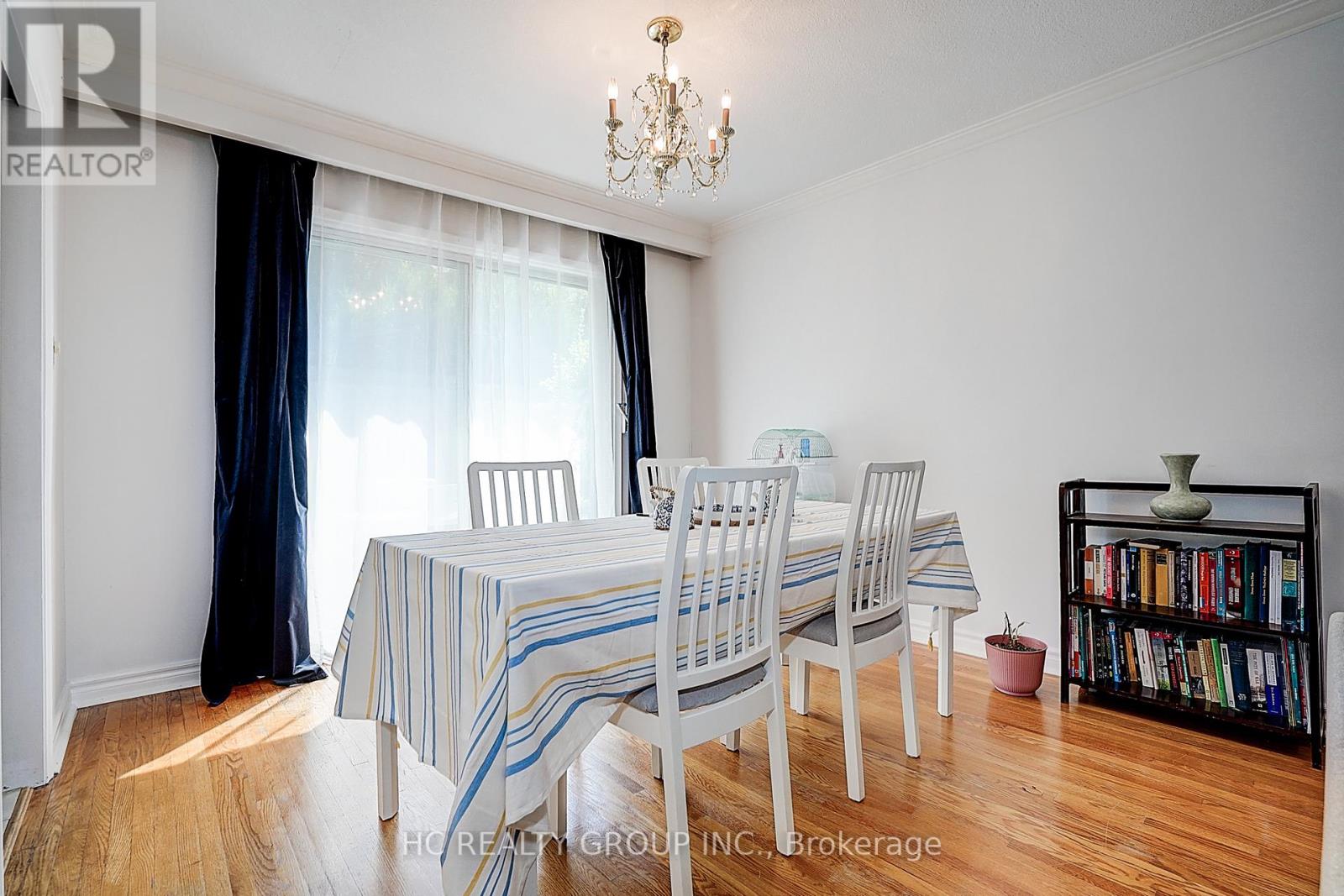 Photo 30 of 72 Woodthorpe Road, Toronto ON