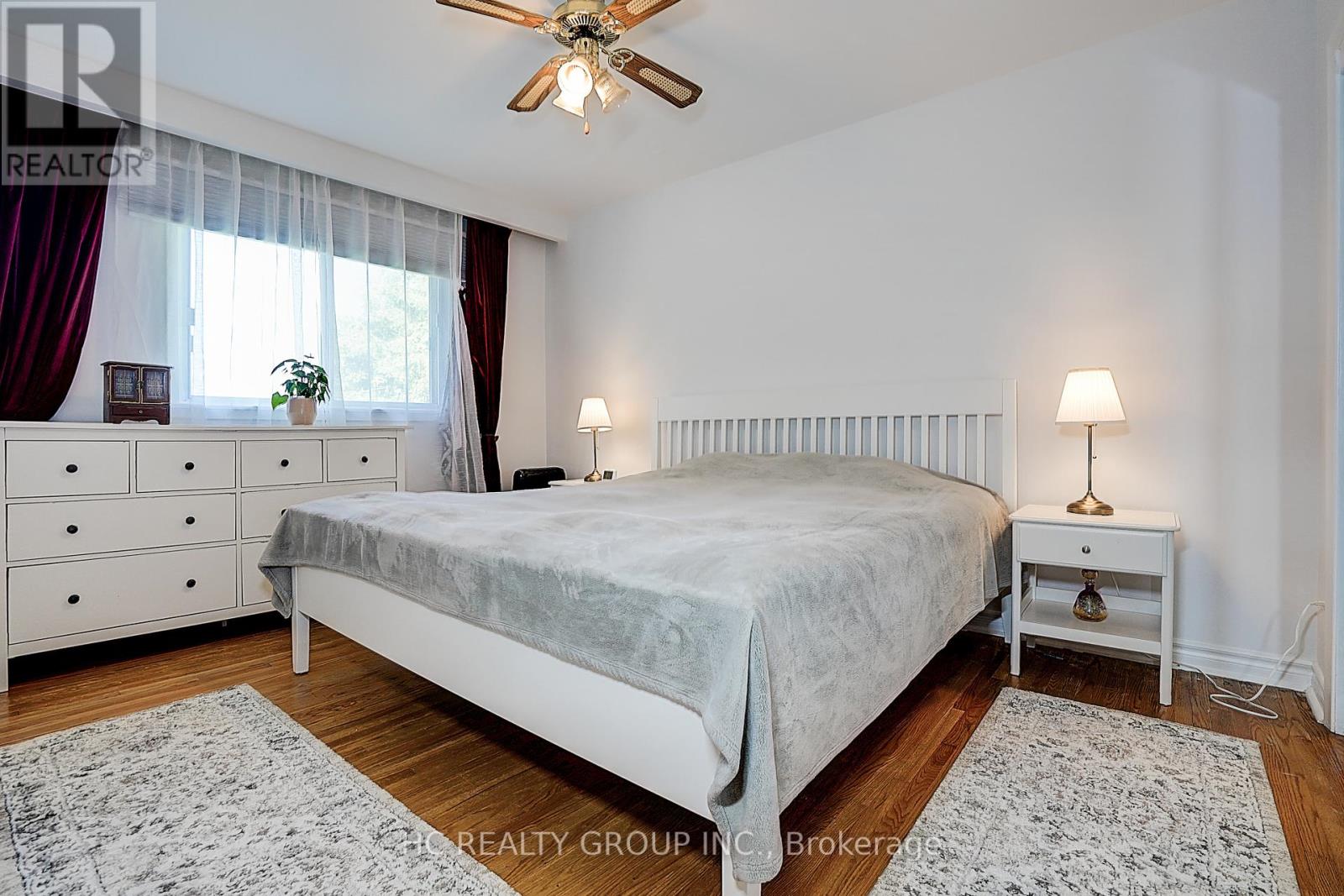 Photo 28 of 72 Woodthorpe Road, Toronto ON