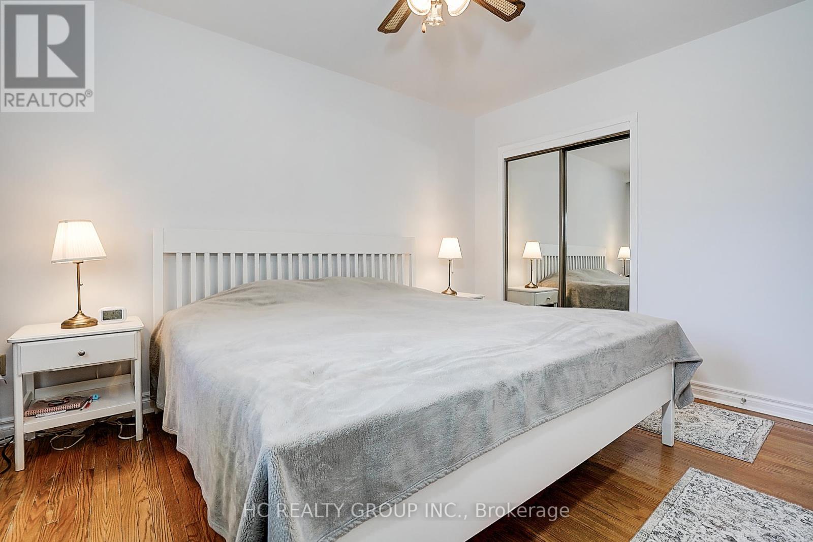 Photo 3 of 72 Woodthorpe Road, Toronto ON