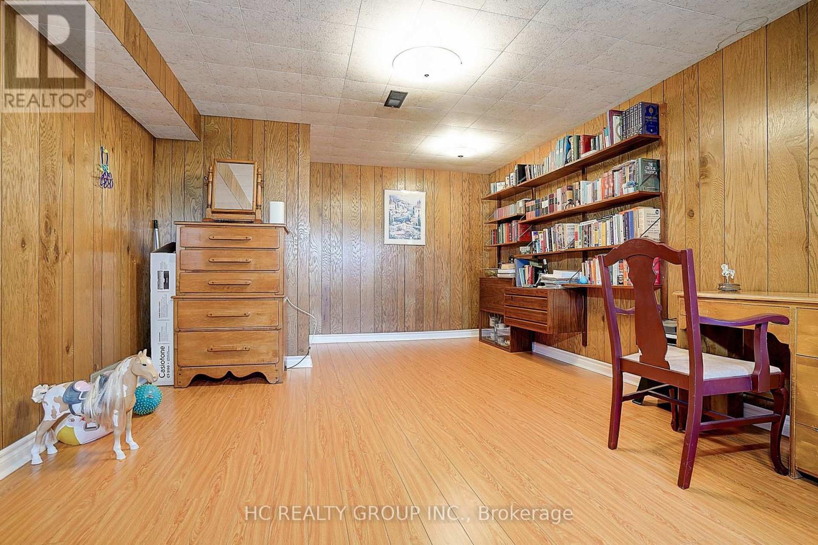 Photo 2 of 72 Woodthorpe Road, Toronto ON