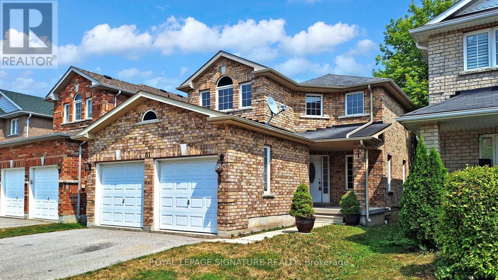 Photo 1 of 61 Buchanan Drive, New Tecumseth ON