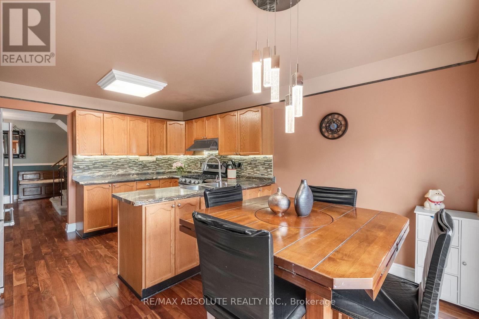 Photo 8 of 171 Springwater Drive, Ottawa ON