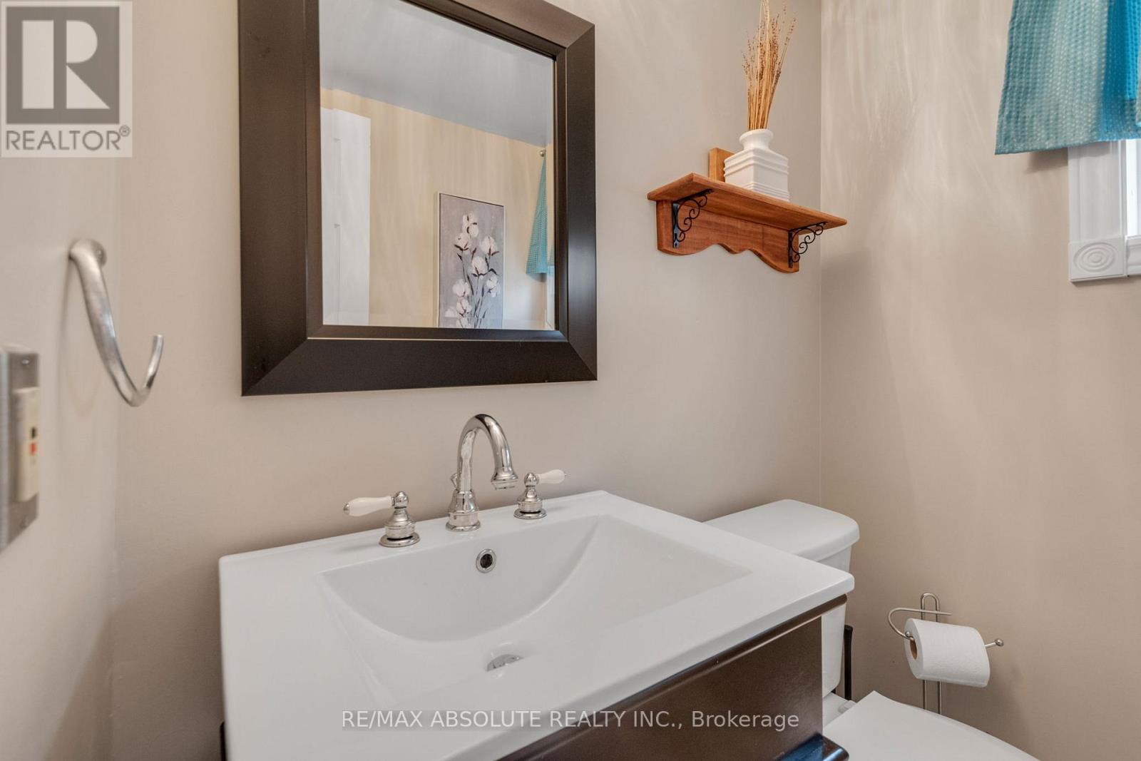 Photo 22 of 171 Springwater Drive, Ottawa ON