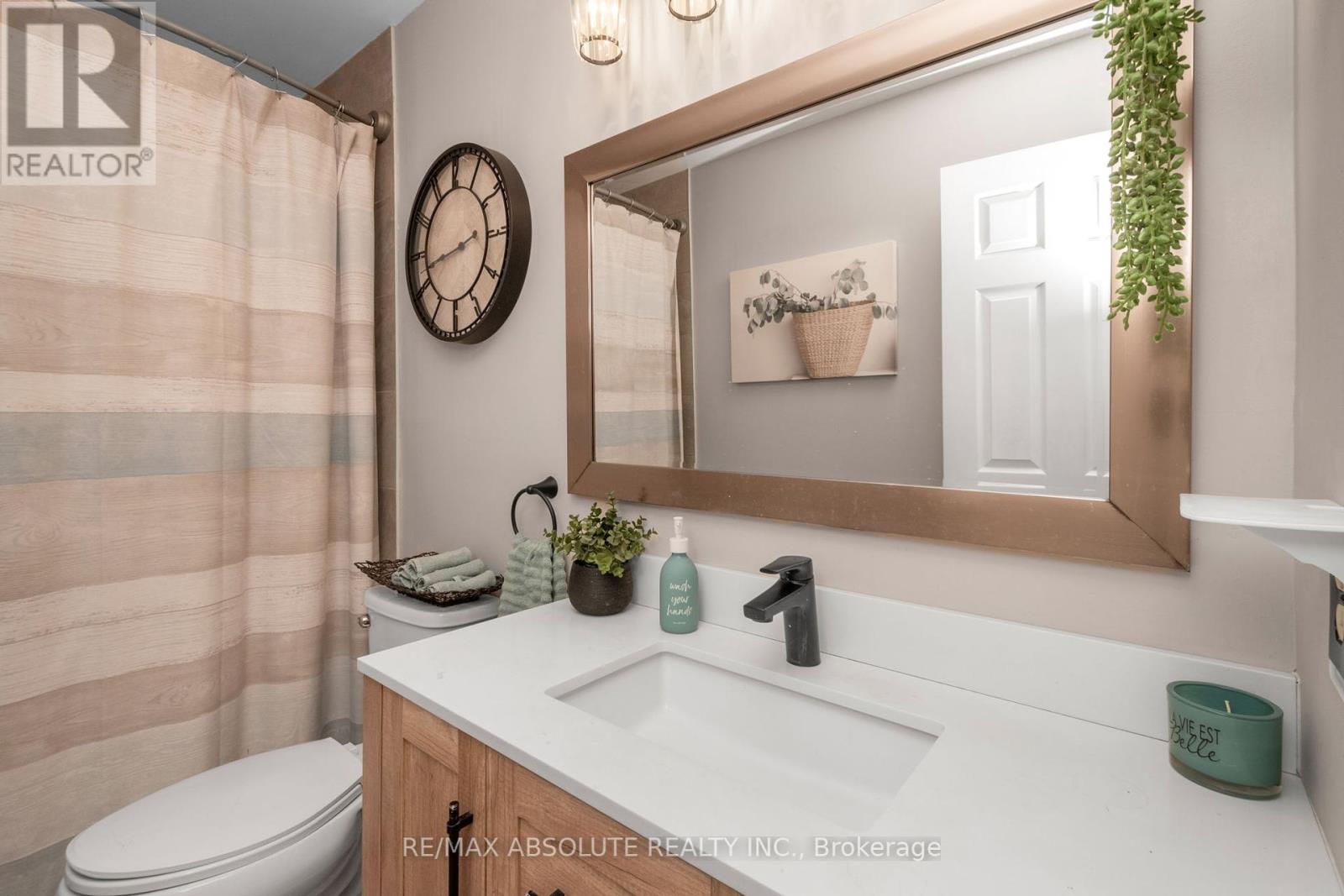Photo 14 of 171 Springwater Drive, Ottawa ON