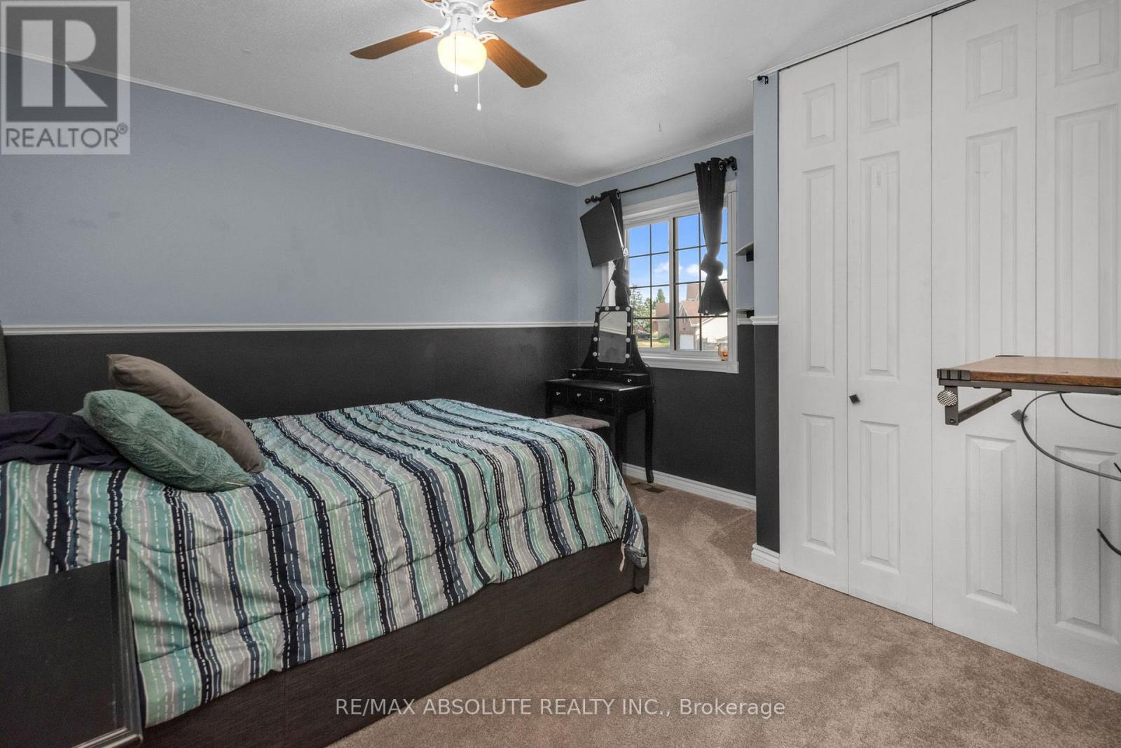 Photo 5 of 171 Springwater Drive, Ottawa ON