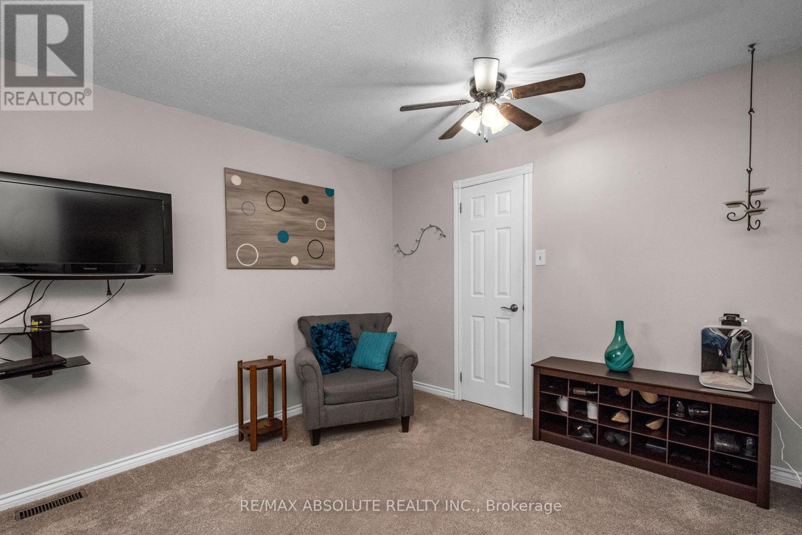 Photo 44 of 171 Springwater Drive, Ottawa ON