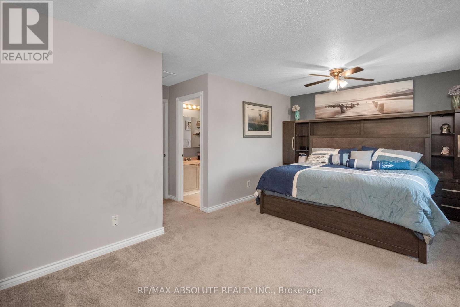 Photo 15 of 171 Springwater Drive, Ottawa ON