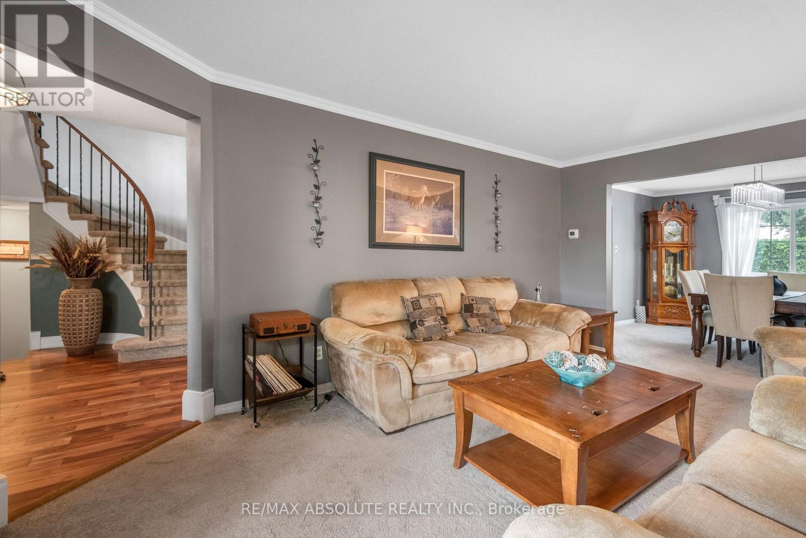 Photo 13 of 171 Springwater Drive, Ottawa ON