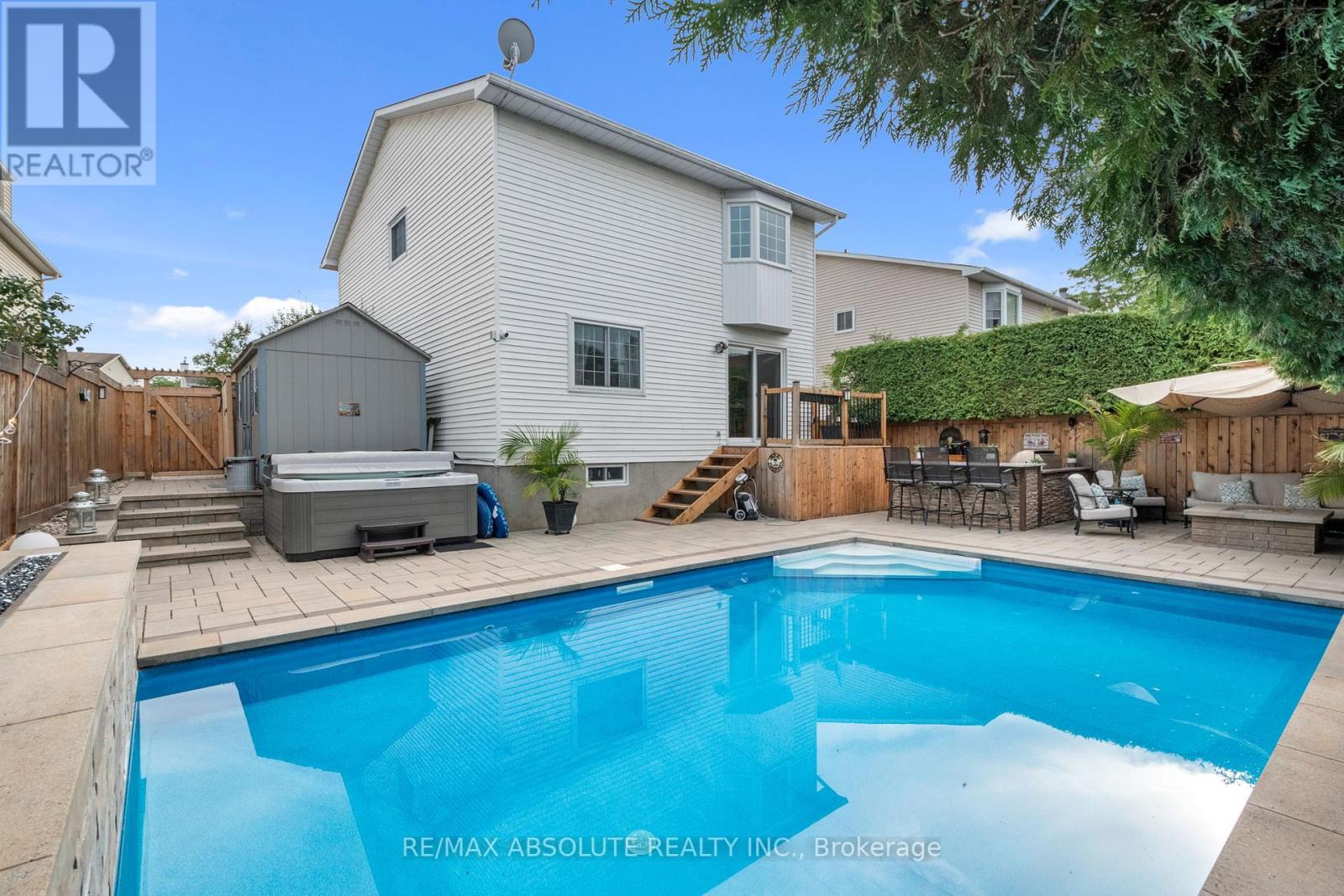 Photo 18 of 171 Springwater Drive, Ottawa ON