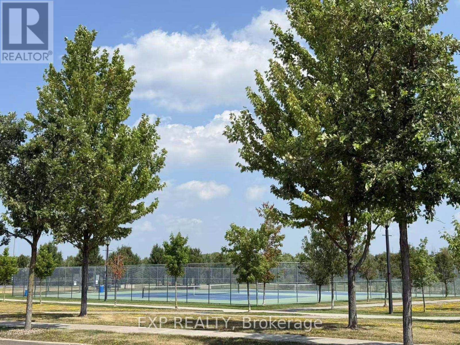 Photo 12 of 278 The Bridle Walk, Markham ON