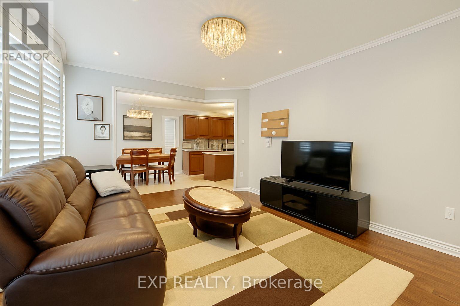 Photo 26 of 278 The Bridle Walk, Markham ON