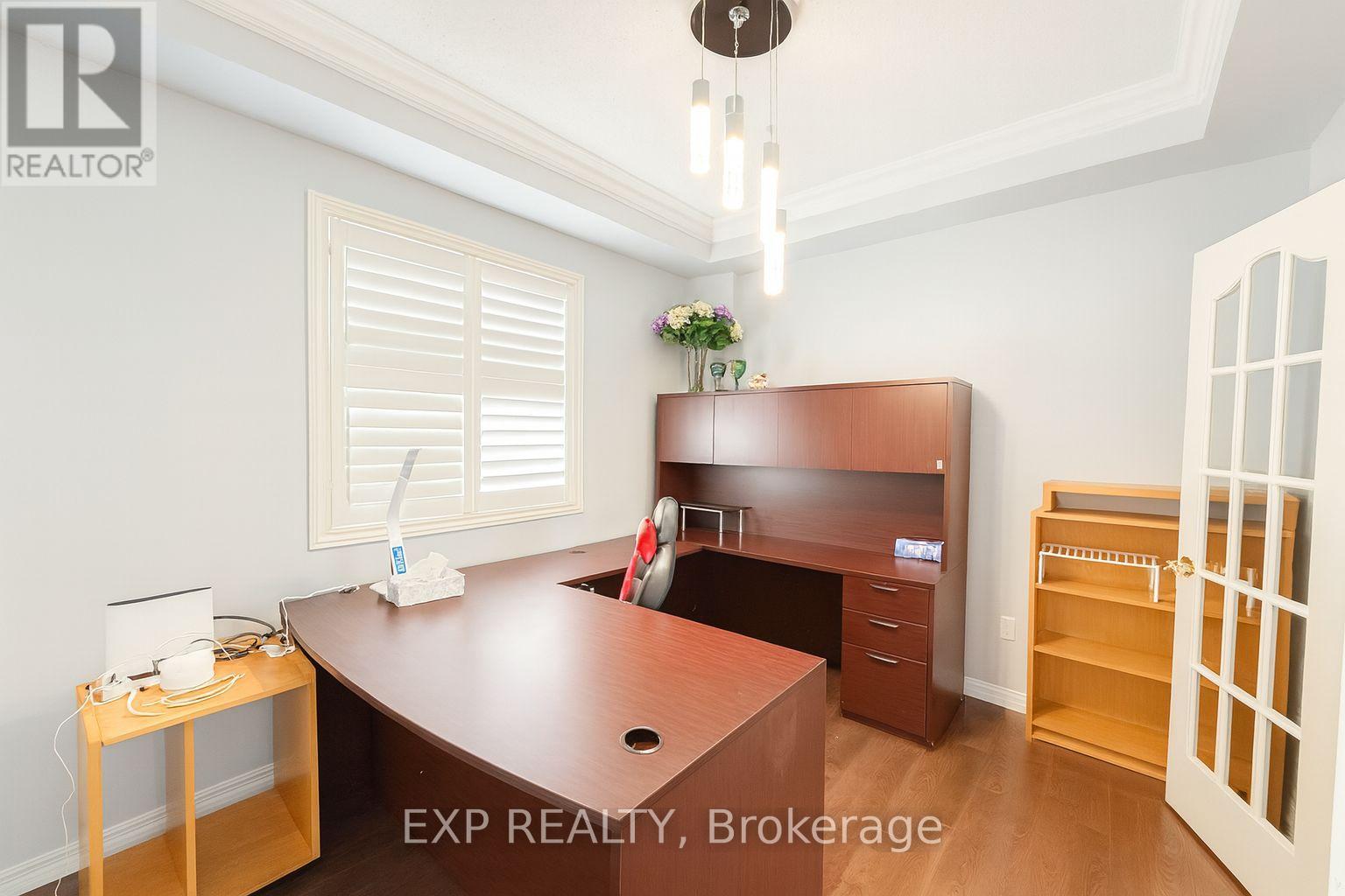 Photo 19 of 278 The Bridle Walk, Markham ON
