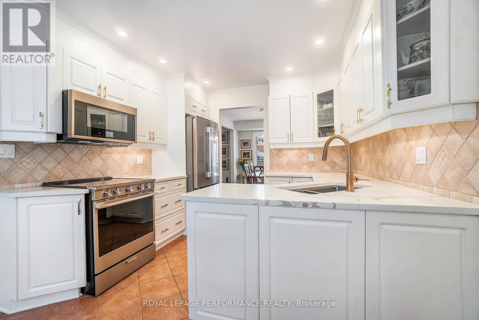 Photo 18 of 14 Riverbrook Road, Ottawa ON