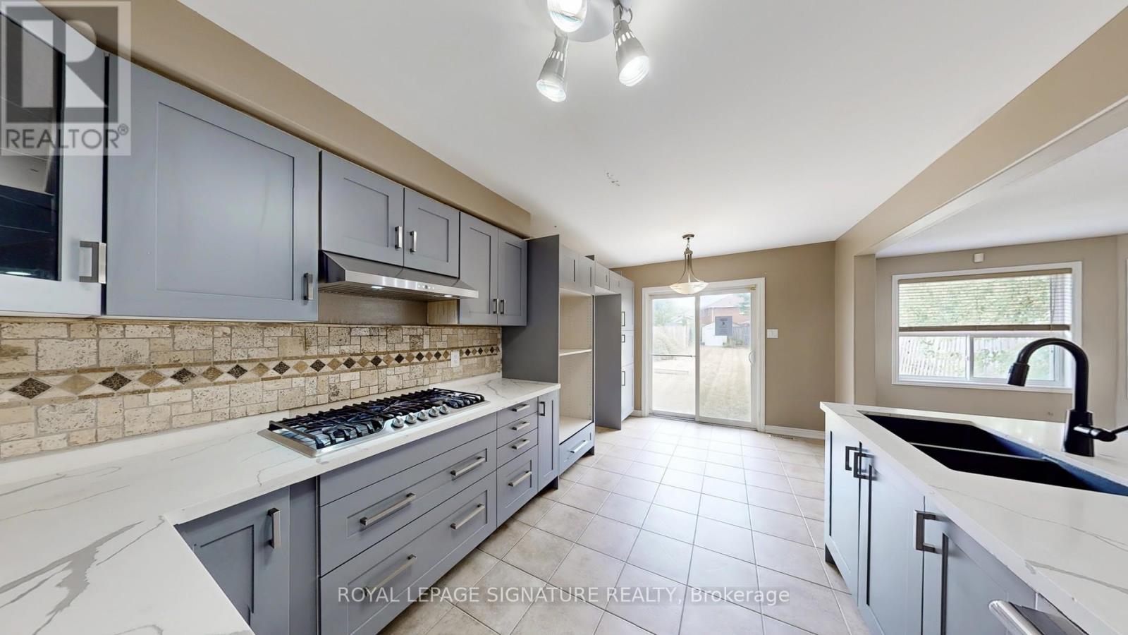 Photo 14 of 61 Buchanan Drive, New Tecumseth ON