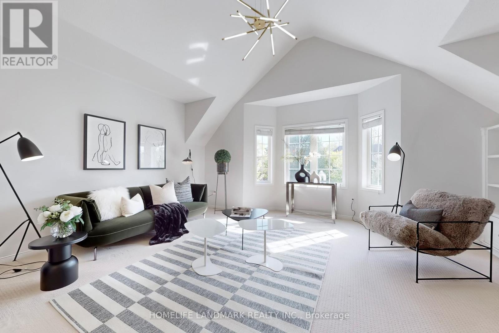 Photo 5 of 2151 Orchard Road, Burlington ON