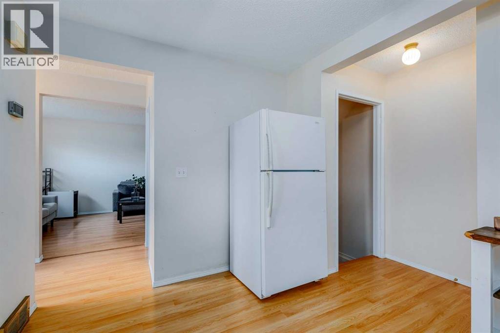 Single Family House for Sale in   Bracewood Drive SW Braeside Calgary 