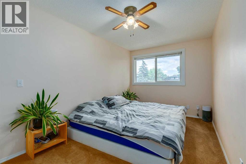 Single Family House for Sale in   Bracewood Drive SW Braeside Calgary 